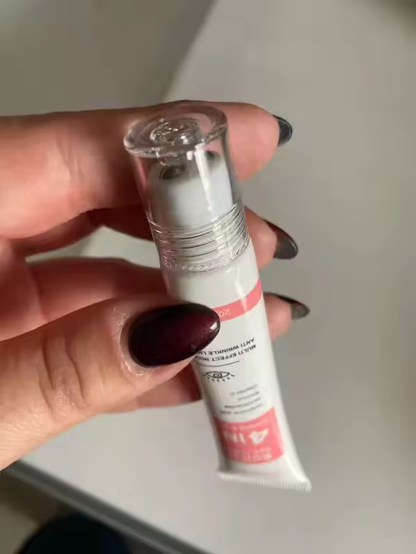 Review by Camila R. · 32 años